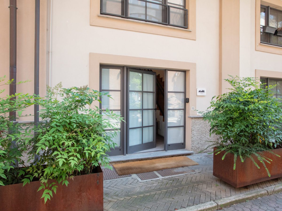 140 Esterno3